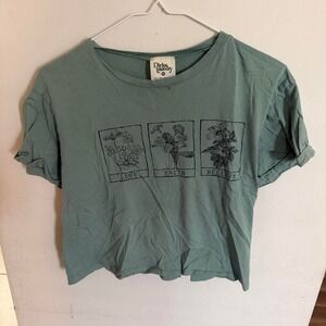 Dirtee Laundry Women Green Floral Graphic Crop Top‎ Love Faith Believe Size M